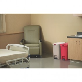 1883567-ur-slim-jim-50l-resin-beige-red-fs-in-use-patient-room_low