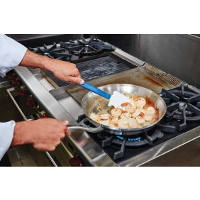 1980418-rcp-food-storage-color-coded-scraper-hi-heat-13.5in-blue-with-food-in-use-2_low